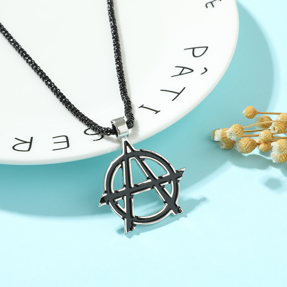 Men Accessories Necklace - Naszyjnik z symbolem Avengers, litera A,
